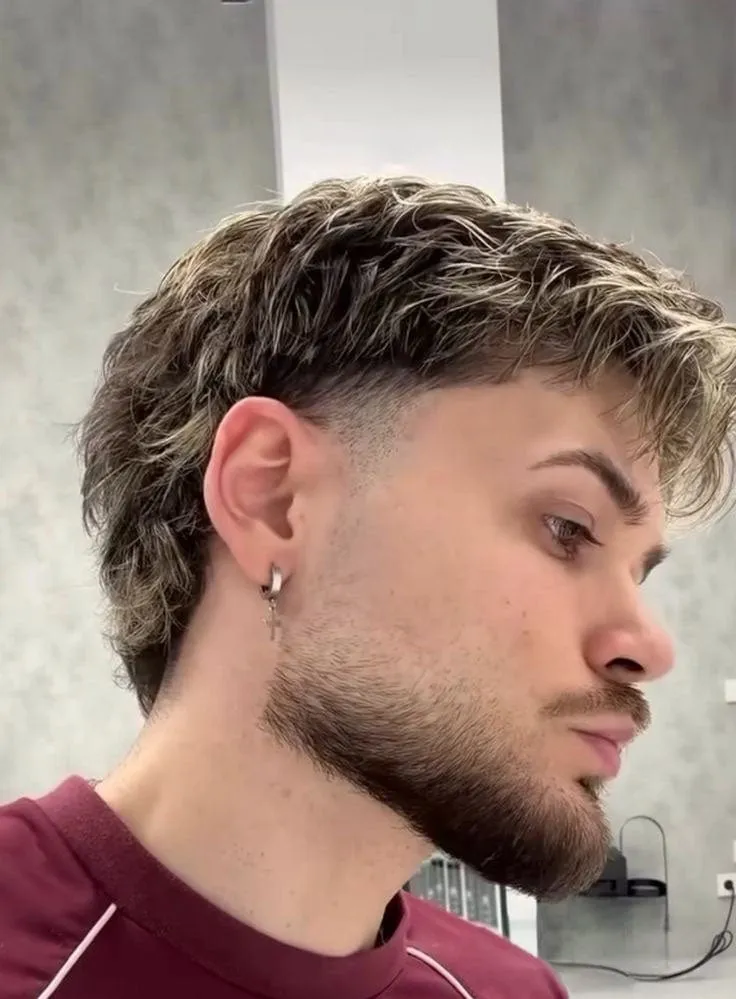 Coupe homme texturée avec dégradé, réalisée au salon Koehler